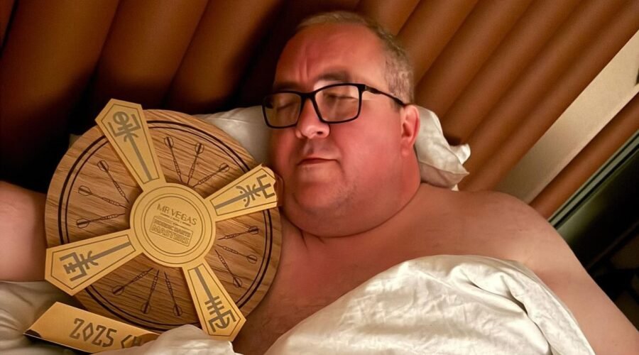 Stephen Bunting wins Nordic Darts Masters after Luke Littler crashes out