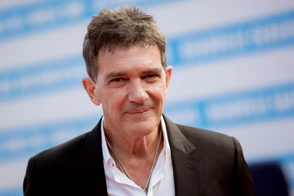 “Antonio Banderas Celebrates Daughter Stella’s Wedding in Spain While Embracing New Film Roles and Theatre Legacy” Antonio Banderas